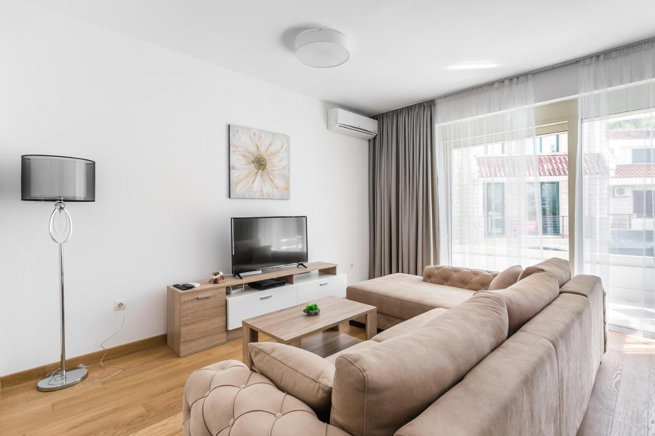 Apartments Lm Residence Rafailovici Ngoại thất bức ảnh