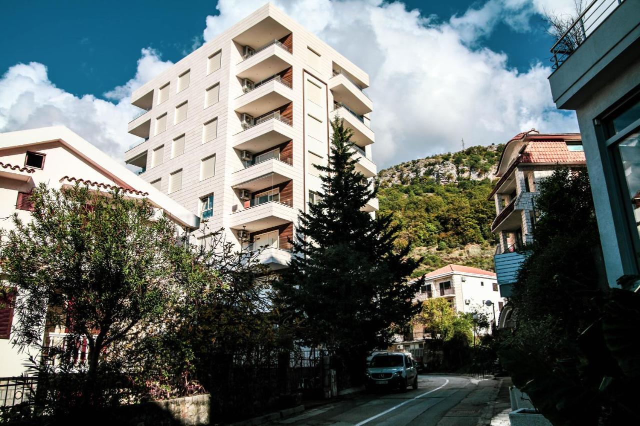 Apartments Lm Residence Rafailovici Ngoại thất bức ảnh