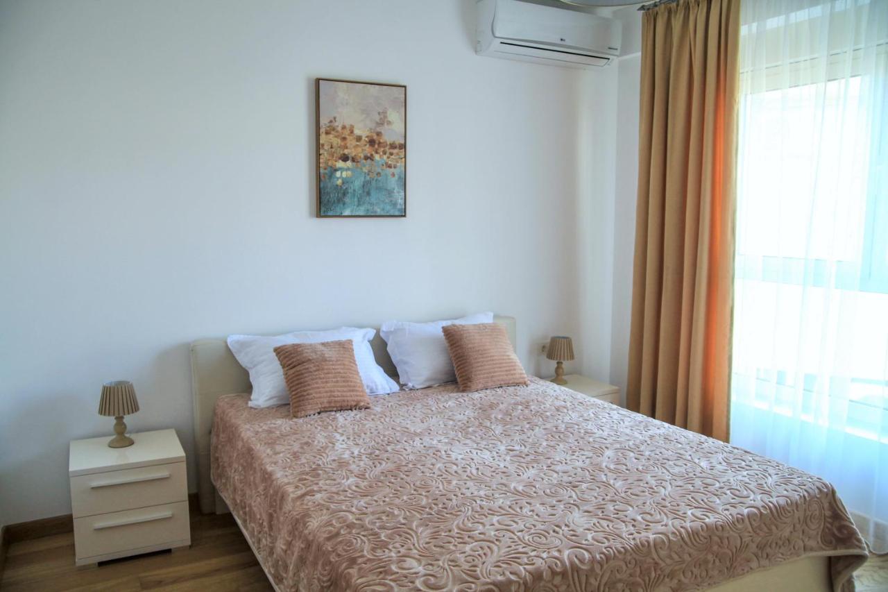 Apartments Lm Residence Rafailovici Ngoại thất bức ảnh