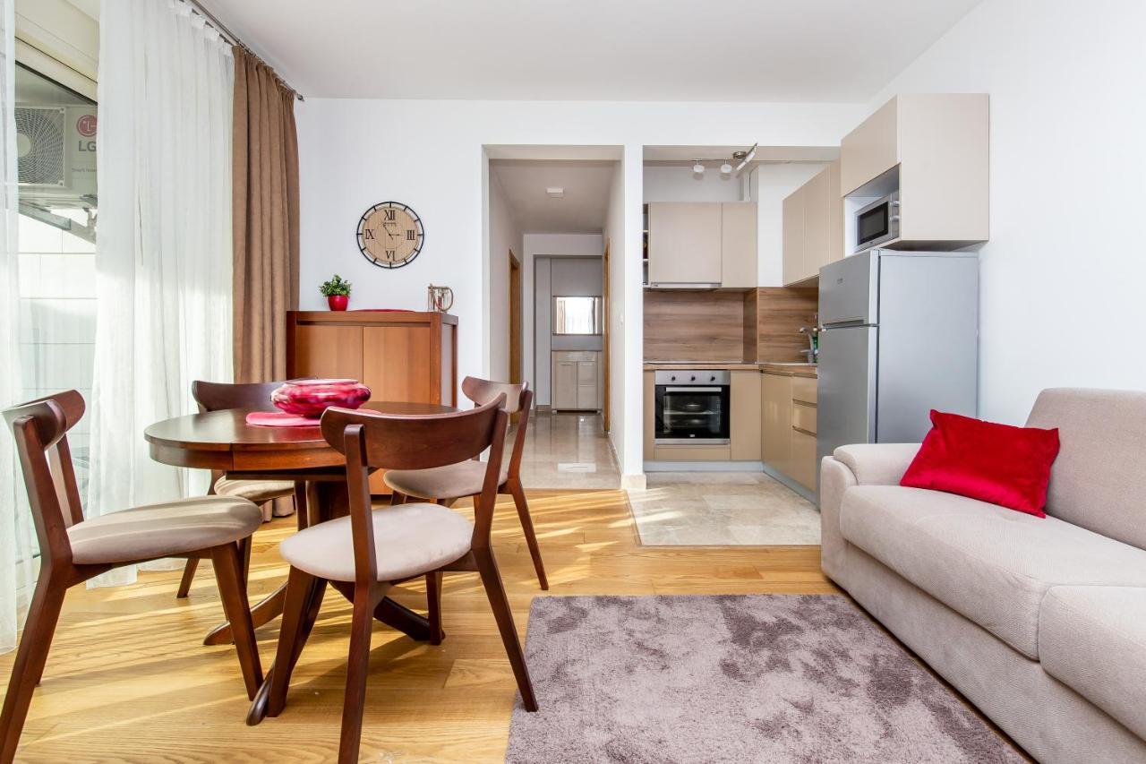 Apartments Lm Residence Rafailovici Ngoại thất bức ảnh